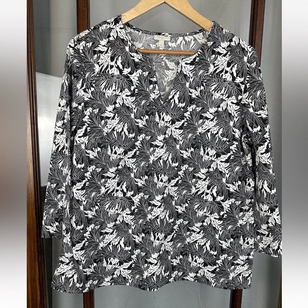Talbots Floral Cotton Size Large Split Hem 3/4 Sleeve Pullover Top Black White